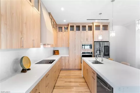 Kitchen - 653 107th Ave N, Naples, FL 34108 photo 3 of 3