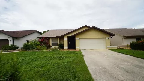 6731 Southwell Dr, Fort Myers, FL 33966