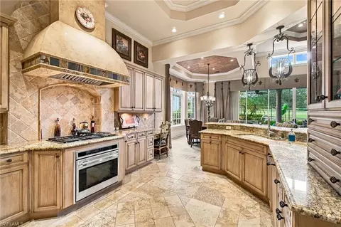 Kitchen - 14850 Bellezza Ln, Naples, FL 34110 photo 3 of 4