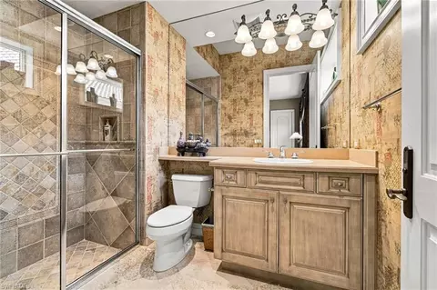 Bath - 14850 Bellezza Ln, Naples, FL 34110 photo 4 of 6
