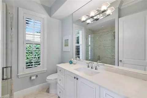 Bath - 524 Turtle Hatch Ln, Naples, FL 34103 photo 3 of 4
