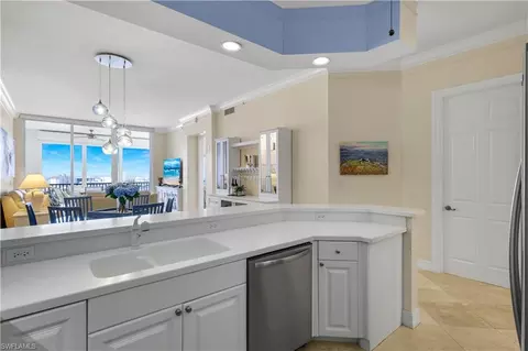 Kitchen - 400 Flagship Dr #1206, Naples, FL 34108 photo 2 of 4
