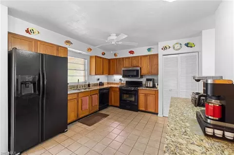 Kitchen - 191 4th St NE, Naples, FL 34120 photo 2 of 5