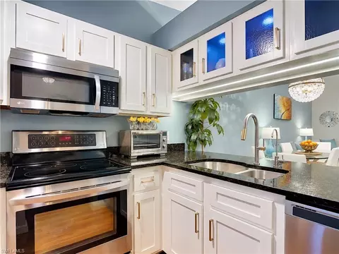 Kitchen - 2017 Pine Isle Ln, Naples, FL 34112 photo 3 of 4