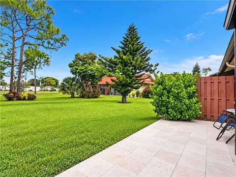 Exterior - 2017 Pine Isle Ln, Naples, FL 34112 photo 10 of 21