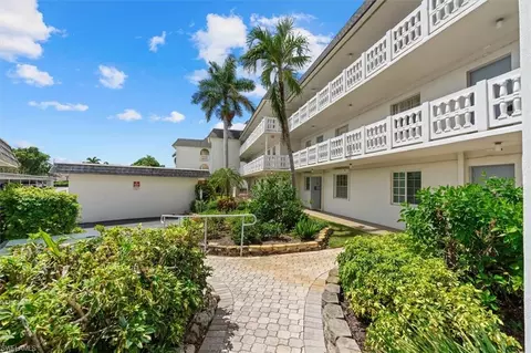Exterior - 315 Saint Andrews Blvd #D31, Naples, FL 34113 photo 6 of 14