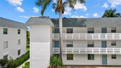 Exterior - 315 Saint Andrews Blvd #D31, Naples, FL 34113 photo 12 of 14