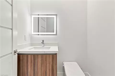 Bath - 98 10th St NE, Naples, FL 34120 photo 6 of 6