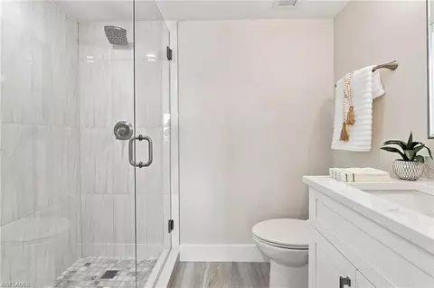 Bath - 29 High Point Cir E #204, Naples, FL 34103 photo 2 of 6
