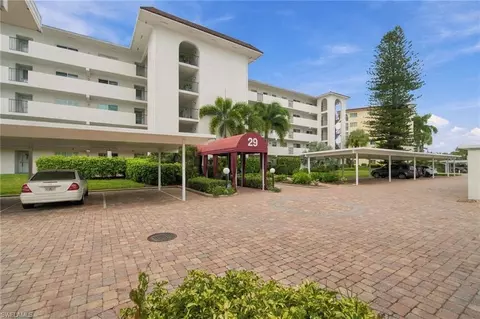 Exterior - 29 High Point Cir E #204, Naples, FL 34103 photo 5 of 7