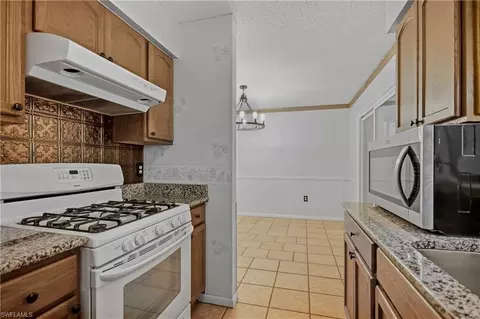Kitchen - 16564 NE 25th Ln, Williston, FL 32696 photo 3 of 3