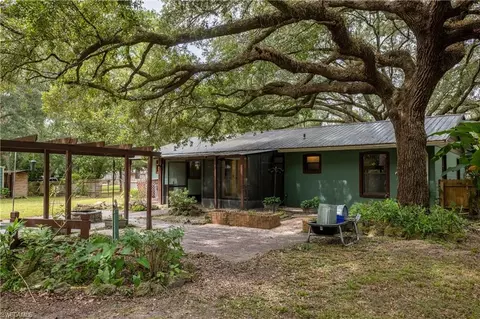 Exterior - 16564 NE 25th Ln, Williston, FL 32696 photo 18 of 23