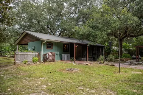 Exterior - 16564 NE 25th Ln, Williston, FL 32696 photo 11 of 23