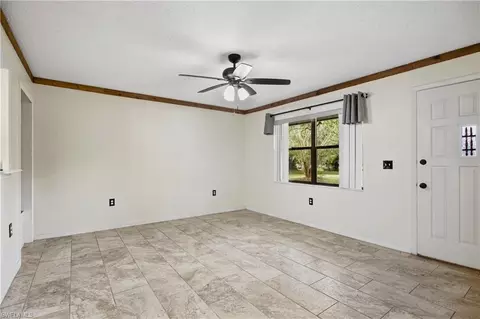 Living - 16564 NE 25th Ln, Williston, FL 32696 photo 4 of 5