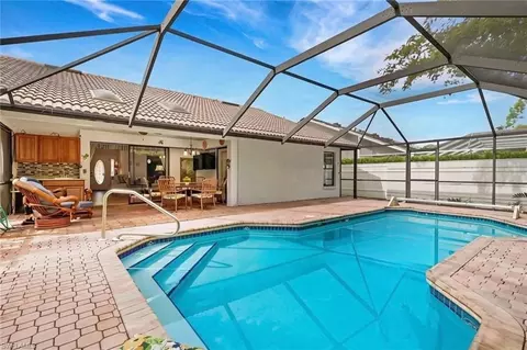 237 Fox Den Cir, Naples, FL 34104