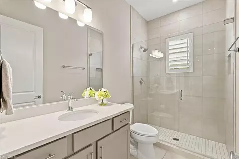 Bath - 178 Indies Dr E #202, Naples, FL 34114 photo 1 of 1