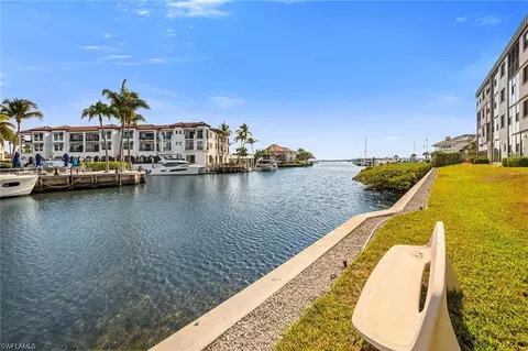 803 River Point Dr #306B, Naples, FL 34102
