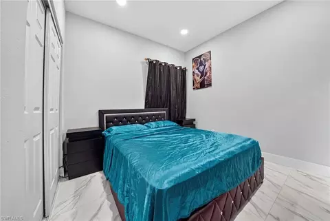 Bedroom - 6255 Cedar Tree Ln, Naples, FL 34116 photo 6 of 9