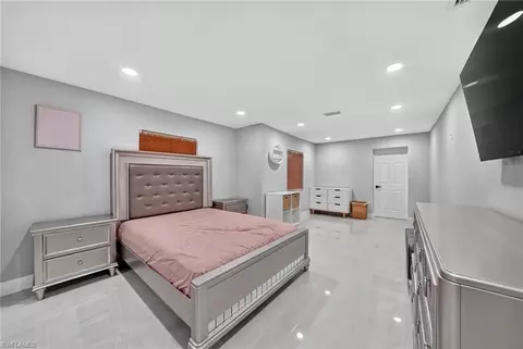Bedroom - 6255 Cedar Tree Ln, Naples, FL 34116 photo 1 of 9