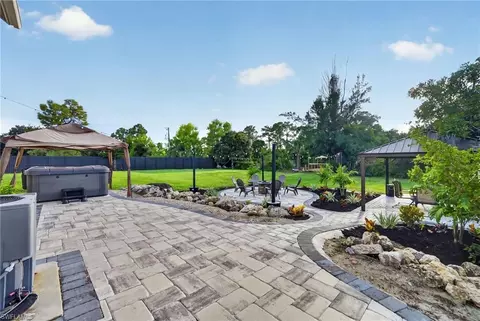 Exterior - 6255 Cedar Tree Ln, Naples, FL 34116 photo 3 of 6
