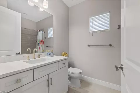 Bath - 4564 Centaurus Cir, Naples, FL 34120 photo 1 of 4