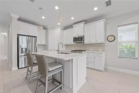 Kitchen - 4564 Centaurus Cir, Naples, FL 34120 photo 2 of 4