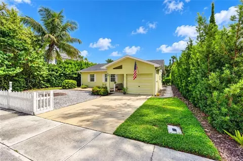 Exterior - 442 Central Ave, Naples, FL 34102 photo 1 of 13