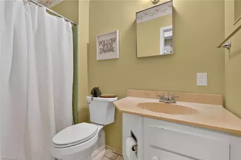 Bath - 442 Central Ave, Naples, FL 34102 photo 2 of 3