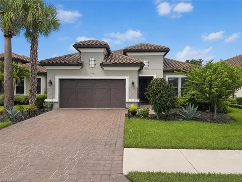 8174 Lucello Ter S, Naples, FL 34114