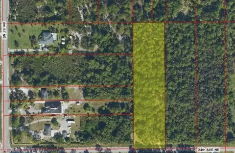 903 24th Ave NE, Naples, FL 34120