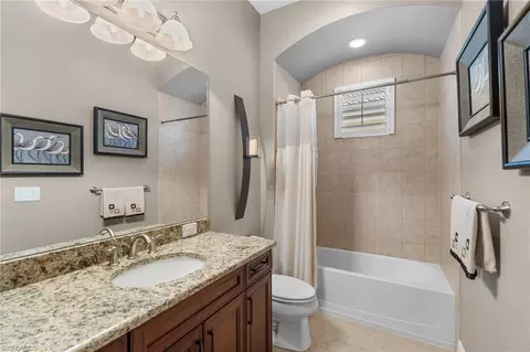 Bath - 6324 Serano Way, Naples, FL 34113 photo 3 of 4