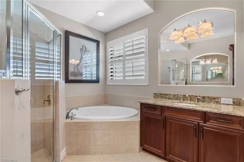 Bath - 6324 Serano Way, Naples, FL 34113 photo 1 of 4