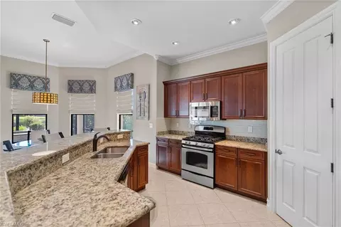 Kitchen - 6324 Serano Way, Naples, FL 34113 photo 3 of 5