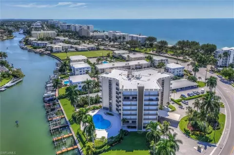 2150 Gulf Shore Blvd N #703, Naples, FL 34102