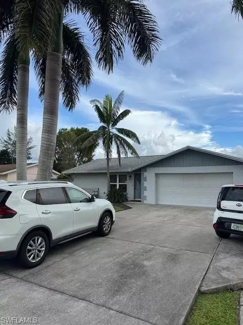5060 31st Pl SW, Naples, FL 34116