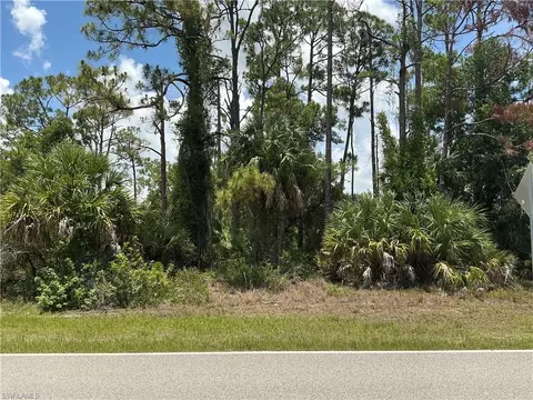 18040 Wintergarden Ave, Port Charlotte, FL 33948