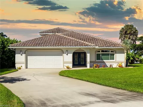 111 Newport Cay, Naples, FL 34114