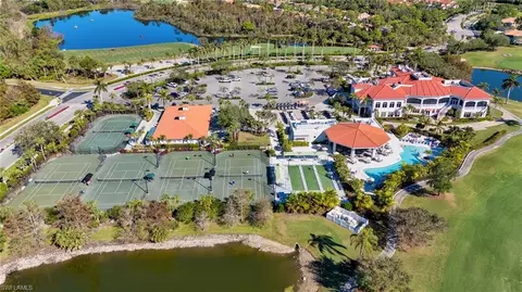View/Area - 4833 Hampshire Ct #301, Naples, FL 34112 photo 4 of 6