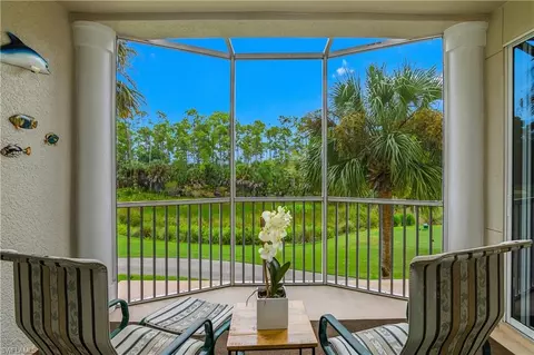 4863 Hampshire Ct #104, Naples, FL 34112