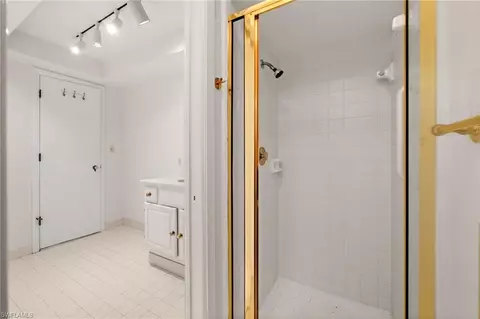 Bath - 180 Pebble Beach Blvd, Naples, FL 34113 photo 2 of 3