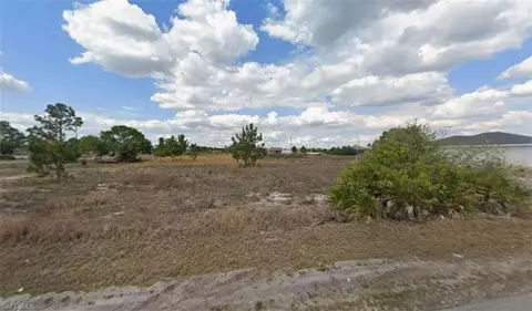 2710 20th St SW, Lehigh Acres, FL 33976