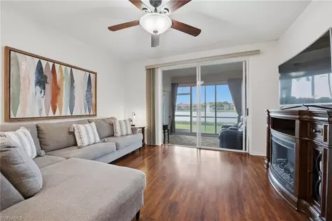 6310 Huntington Lakes Cir #104, Naples, FL 34119