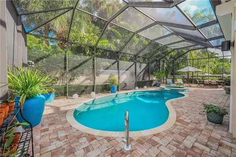 353 Carlton Pl #33, Naples, FL 34108
