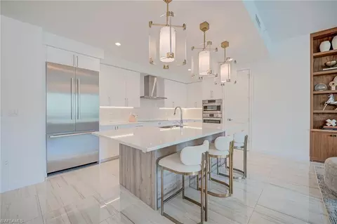 Kitchen - 1115 Central Ave S #352, Naples, FL 34102 photo 1 of 5