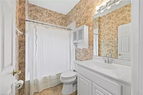 Bath - 104 Glen Eagle Cir, Naples, FL 34104 photo 3 of 3