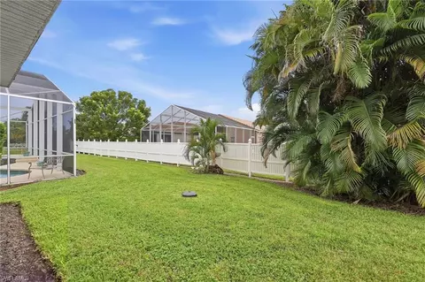 Exterior - 104 Glen Eagle Cir, Naples, FL 34104 photo 3 of 9