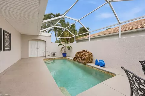 Exterior - 104 Glen Eagle Cir, Naples, FL 34104 photo 5 of 9