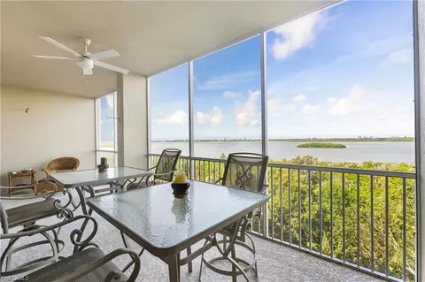133 Vintage Bay Dr #29, Marco Island, FL 34145