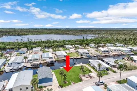 17841 Peppard Dr, Fort Myers Beach, FL 33931