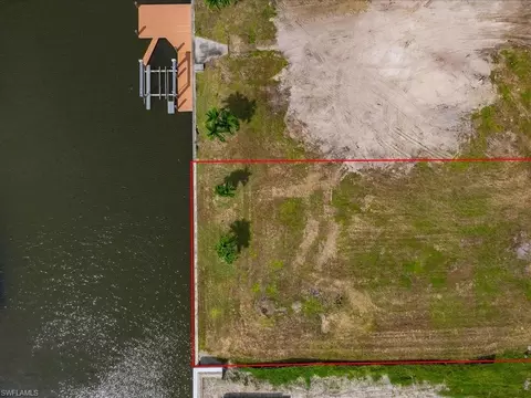 464 Seagull Ave, Naples, FL 34108 photo 4